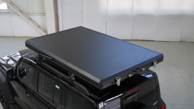 Палатка на крышу автомобиля Aluminum Shell Rooftop Tent (20056) — интернет-магазин «Комбат»