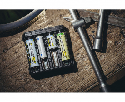 Зарядное устройство Armytek Handy C4 Pro — интернет-магазин «Комбат»