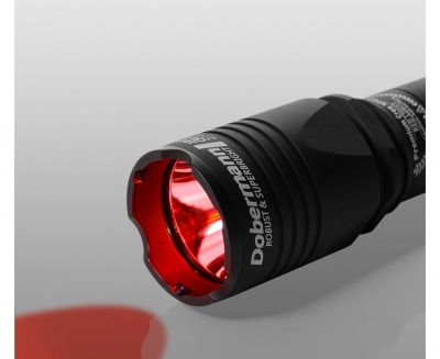 Фонарь тактический Armytek Dobermann / XP-E2 Красный 160 лм / 5°:40° / 1x18650 / или 2xCR123A — интернет-магазин «Комбат»