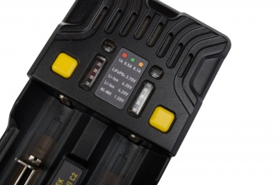 Зарядное устройство Armytek Uni C2 Plug Type-C Универсальное 2 канальное ЗУ / 1А для каждого канала / LED индикация + автоадаптер — интернет-магазин «Комбат»