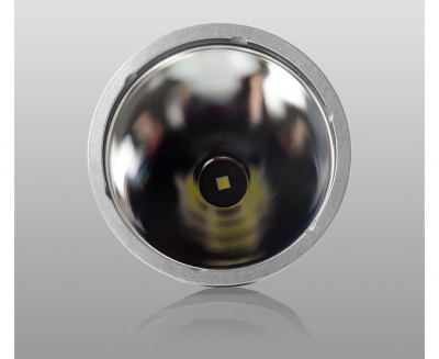 Фонарь Armytek Barracuda Pro v2 (серебряный ободок) XHP35 1850 люмен — интернет-магазин «Комбат»