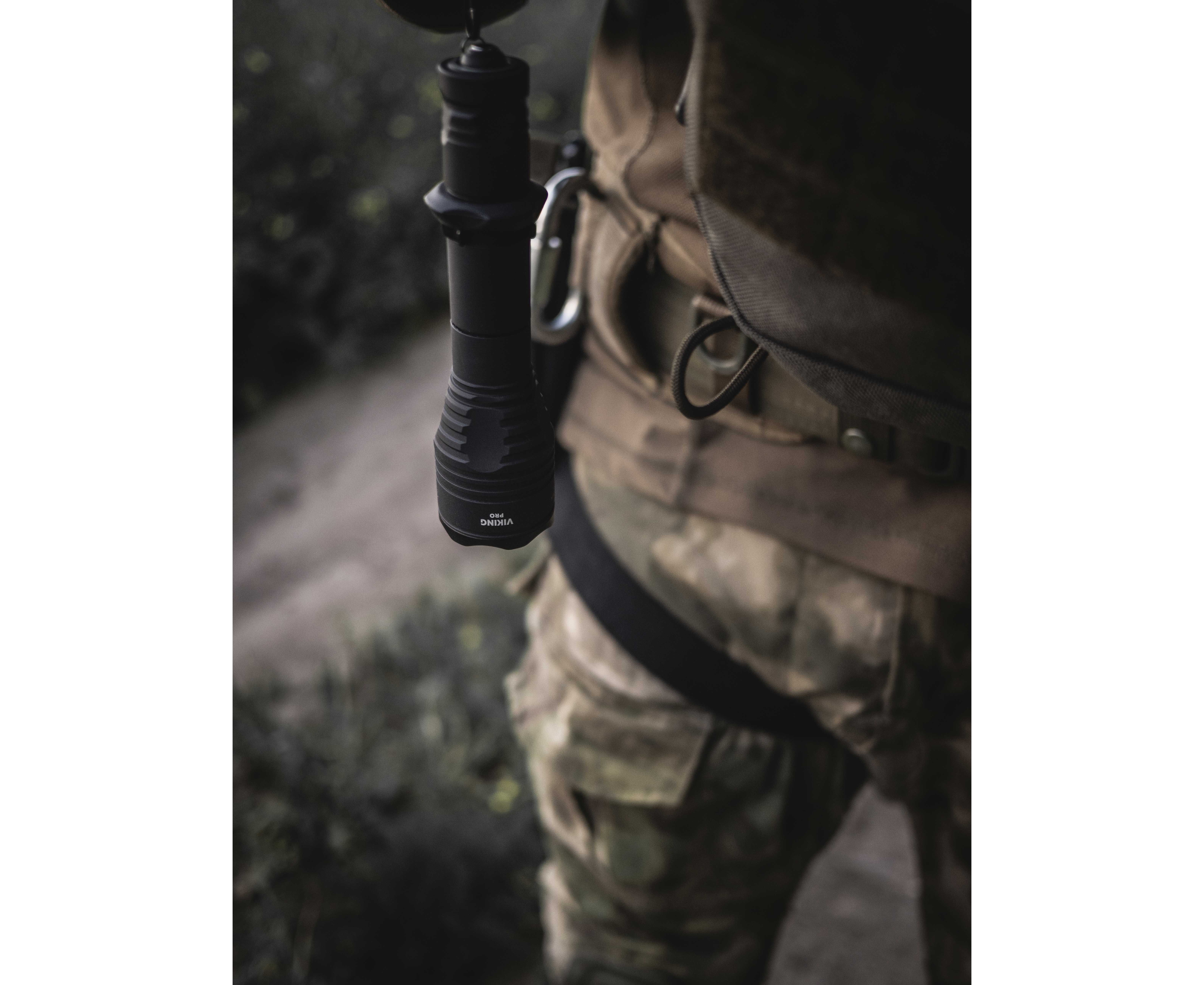 Фонарь тактический Armytek Viking Pro Magnet USB / XHP50.2/ Теплый / 2050 лм / 10°:80° / 1x18650 (в комплекте) — интернет-магазин «Комбат»