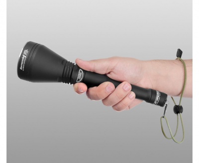 Фонарь Armytek Barracuda Pro v2 (серебряный ободок) XHP35 1850 люмен — интернет-магазин «Комбат»