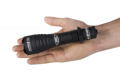 Фонарь тактический Armytek Predator Pro Magnet USB XHP35.2 HI /Теплый / 1400 лм / 5°:40° / 1x18650 или 2xCR123A — интернет-магазин «Комбат»
