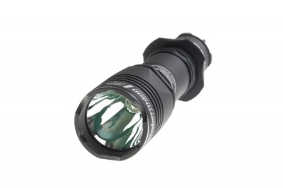 Фонарь тактический Armytek Dobermann / XP-E2 Зелёный 160 лм / 5°:40° / 1x18650 / или 2xCR123A — интернет-магазин «Комбат»