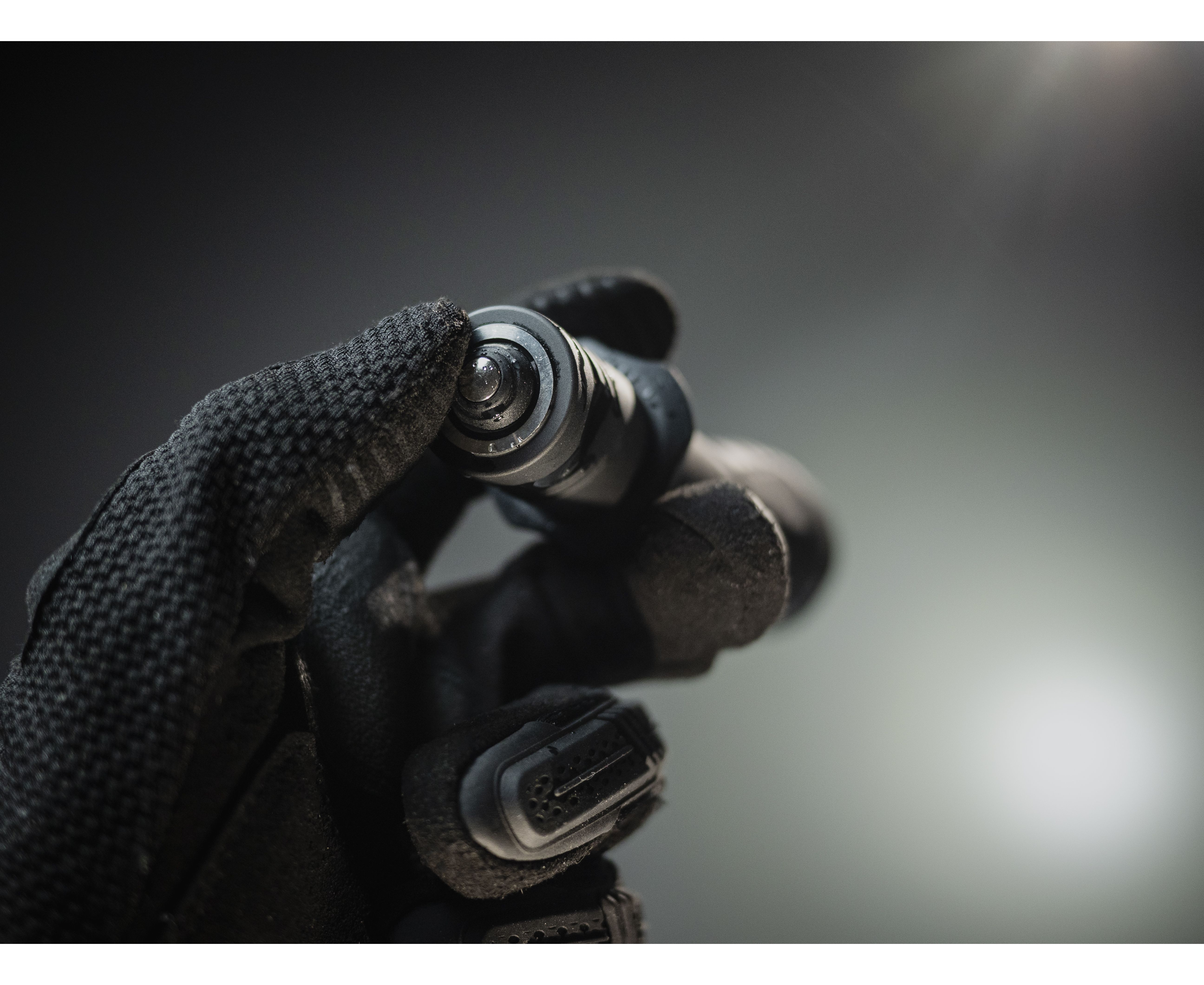 Фонарь тактический Armytek Predator Pro Magnet USB XHP35.2 HI Теплый (Warm), 1400 лм — интернет-магазин «Комбат»