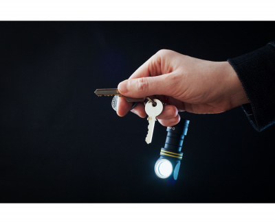 Фонарь налобный Armytek Elf C1 Micro-USB, Теплый свет, 930 лм, 1x18350 или 1xRCR123 — интернет-магазин «Комбат»