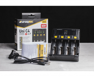 Зарядное устройство Armytek Uni C4 Plug Type-C Универсальное 4 канальное ЗУ / до 2A на канал / LED индикация + автоадаптер — интернет-магазин «Комбат»