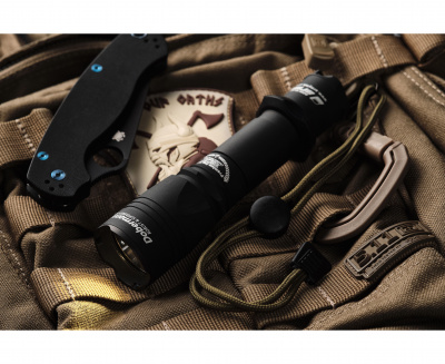 Фонарь тактический Armytek Dobermann Hunting Kit (Холодный свет) 1050 лм (фонарь+ 18650+ЗУ+ выносная кнопка+ магнитное подствольное крепление+ сетевой адаптер) — интернет-магазин «Комбат»
