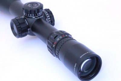 Фото  Оптический прицел March 2.5-25x52 Illuminated MML Reticle # D25V52TIML
