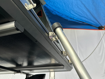 Палатка на крышу автомобиля Aluminum Shell Rooftop Tent (20056) — интернет-магазин «Комбат»